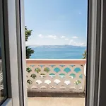 Josip By The Sea Apartament