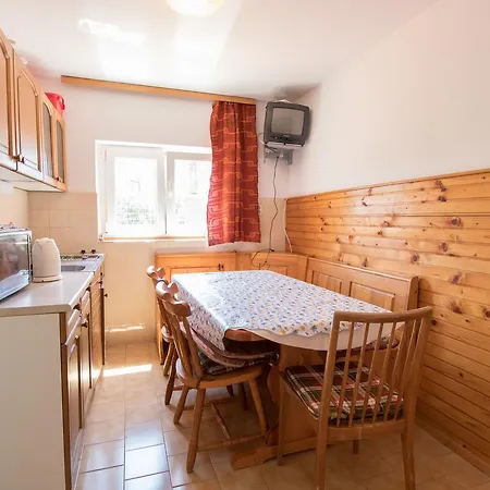 Apartment Josip By The Sea *