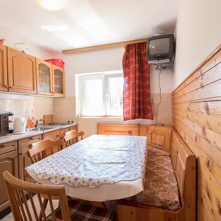 Josip By The Sea Apartment *