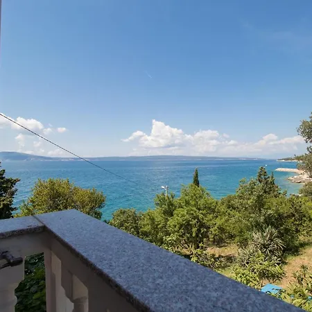 Josip By The Sea Apartment Novi Vinodolski