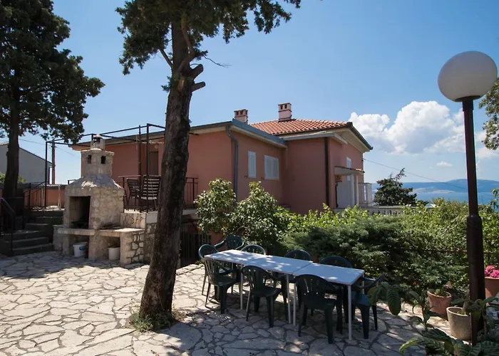 Appartement Josip By The Sea